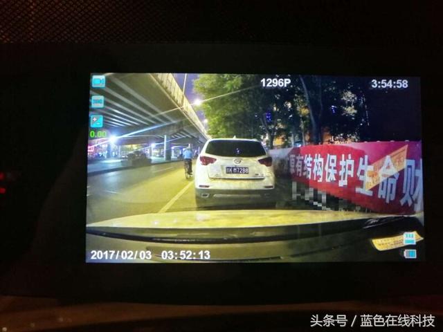 我选择帕萨特品牌行车记录仪无光夜视TD98的