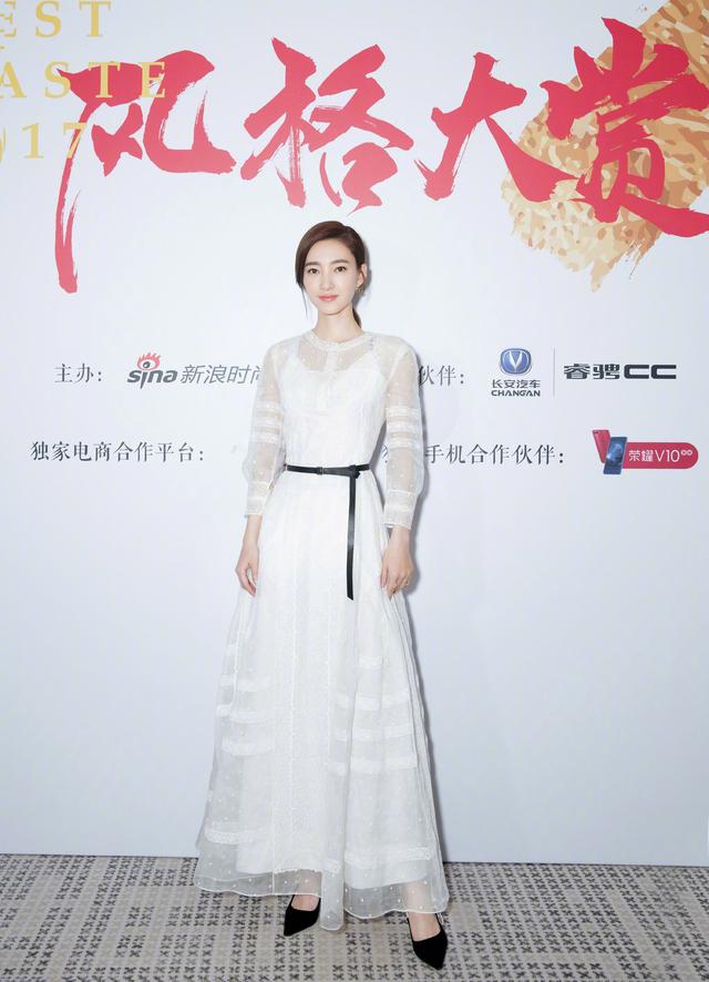 Wang Likun is mouth of vermicelli made from bean starch is medium " element colour goddess " , and Wang Likun that evening modelling also is show her beauty incisively and vividly, bring vermicelli made from bean starch people exclamation " too beautiful " ! 