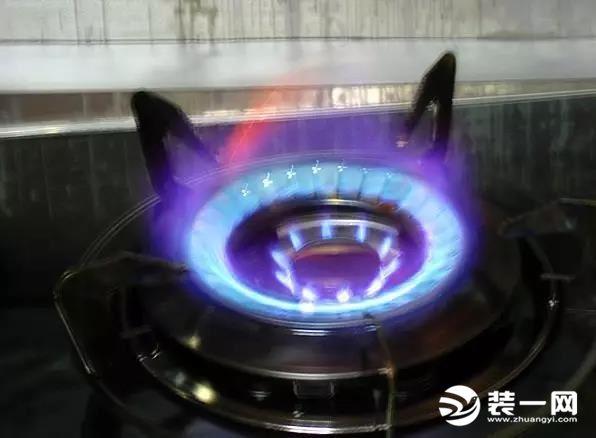 燃气灶火小怎么回事?燃气费也狂涨 来福州装修