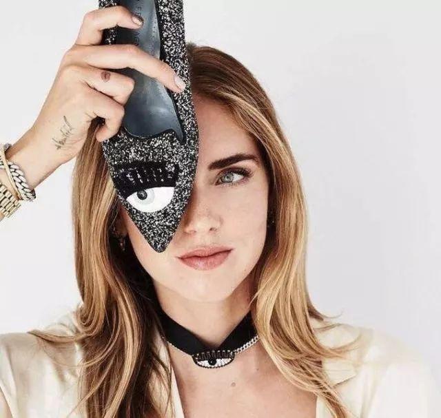 當博主年收入800萬美元,成哈佛MBA案例,不愧是宇宙第一!